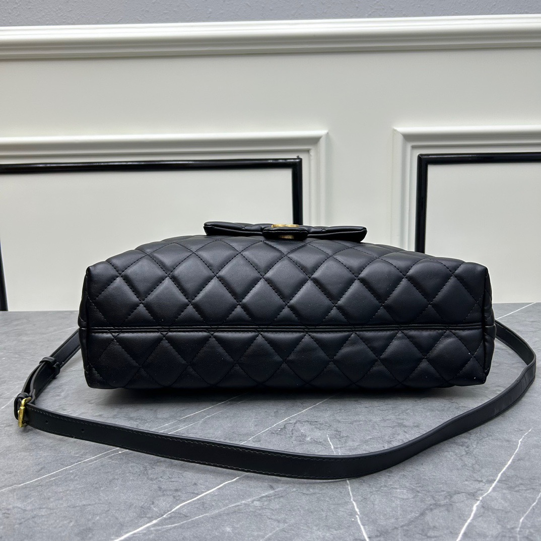 Chanel Hobo Calf Leather Shoulder Bag Handbag