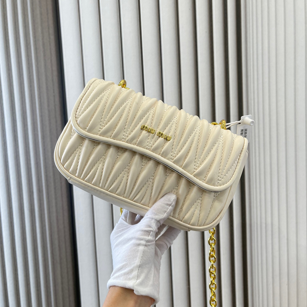 MIU MIU   Shoulder Crossbody Bag