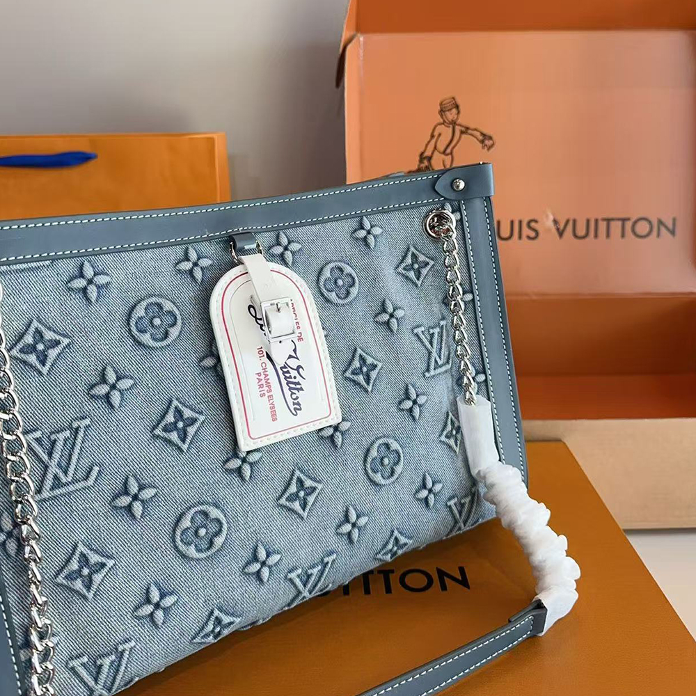 Louis Vuitton LV  Tote  bag