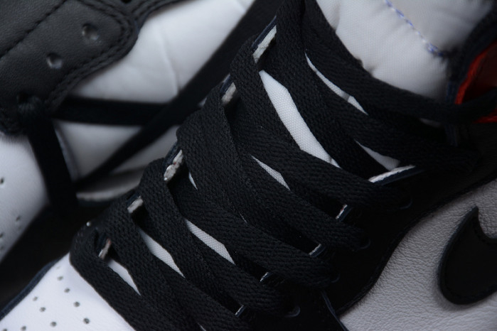 AIR JORDAN 1 High OG Black Toe white/ black-varsity red 555088-125