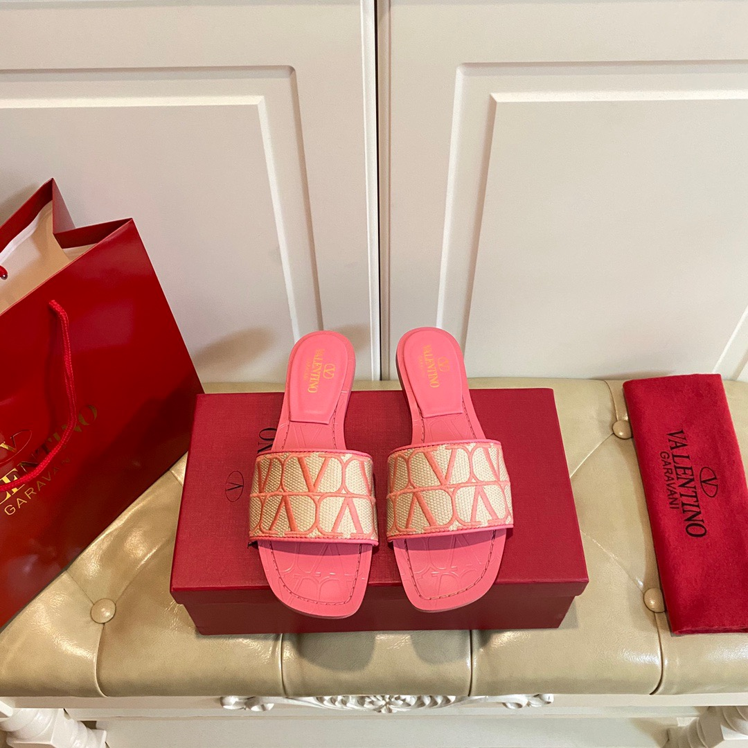 Valentino Everything Fits Comfortably Slide Sandal