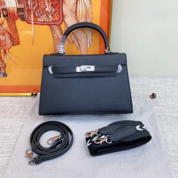 Hermès Kelly22 Handbag