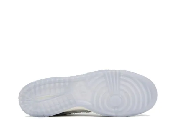 Kasina x Dunk Low “Road Sign”