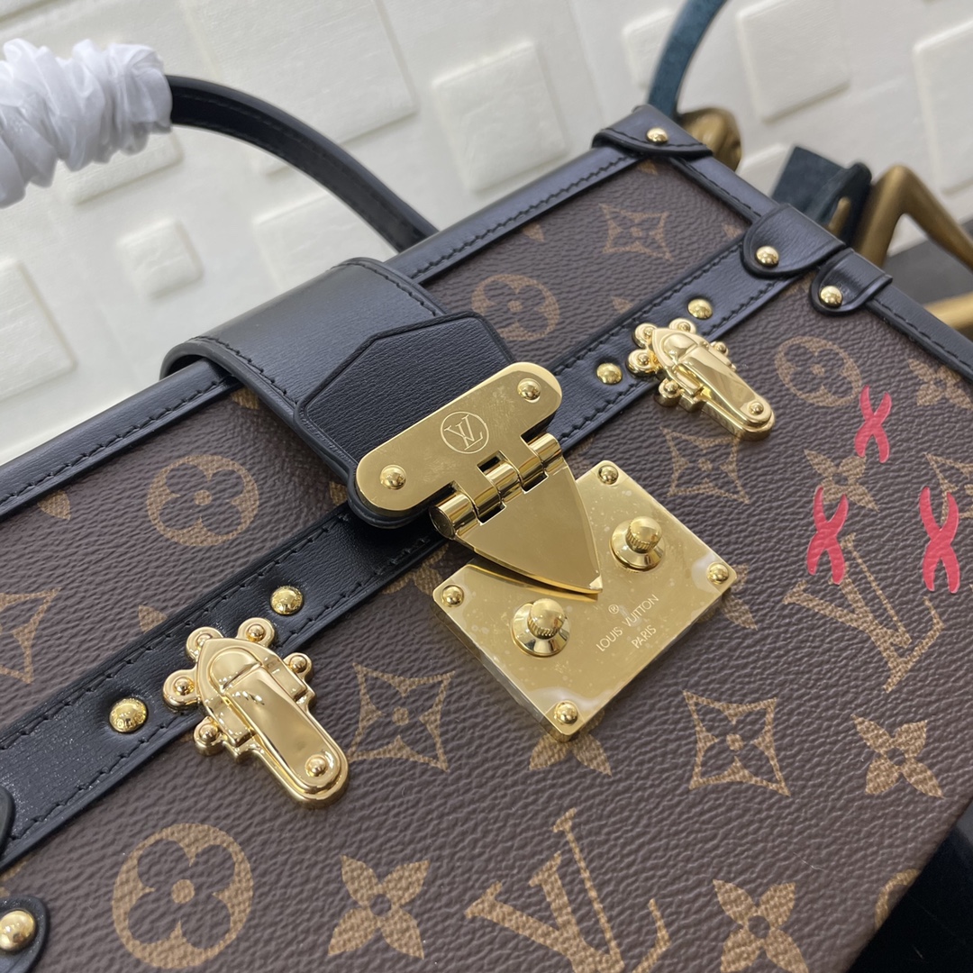 Louis Vuitton Petite Malle M45943