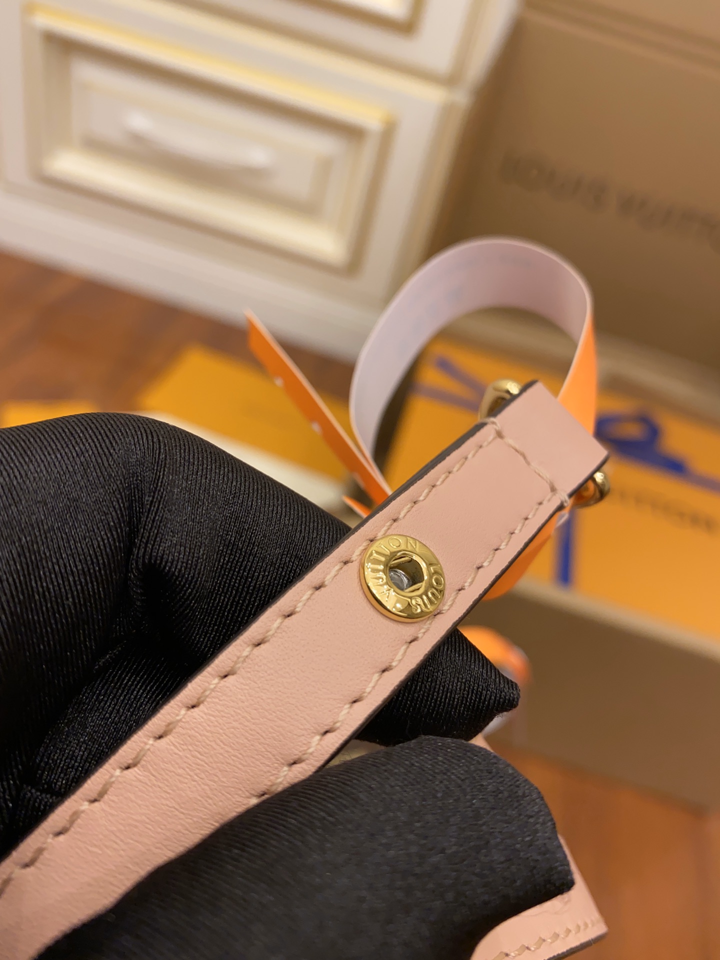 Louis Vuitton NeoNoe MM M44022