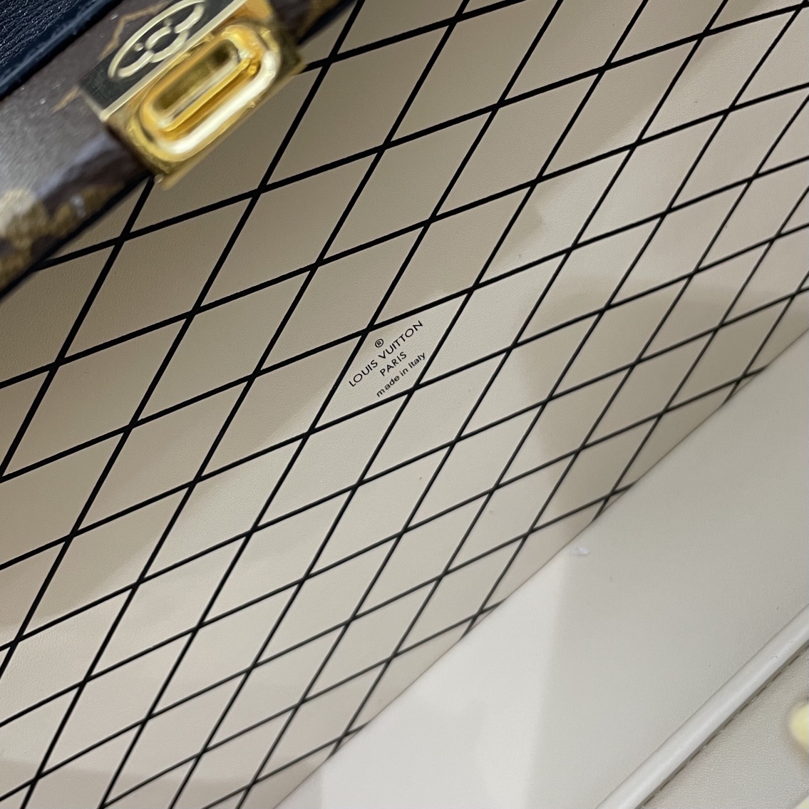 Louis Vuitton Petite Malle M45943