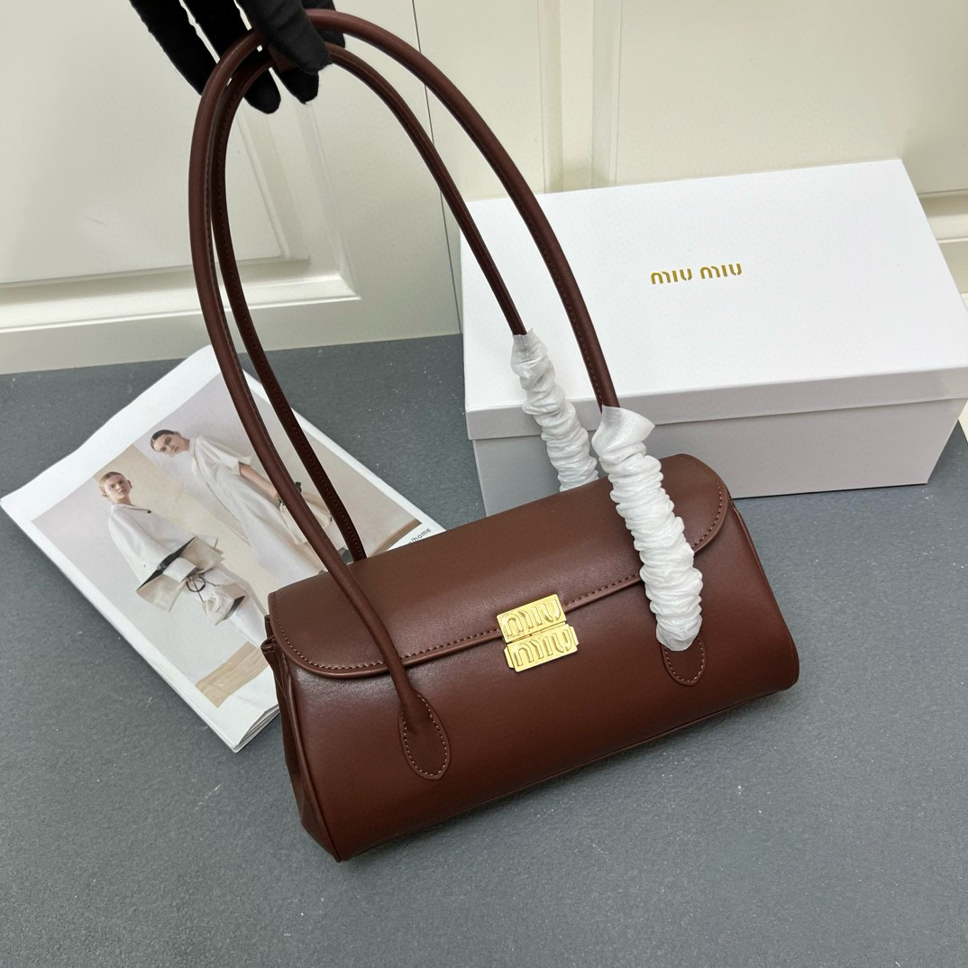MIU MIU Leather Shoulder Bag