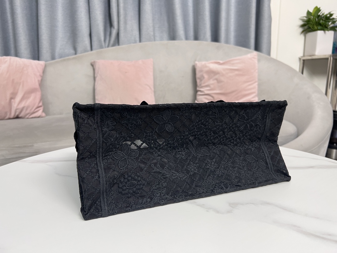 Dior Book Tote Medium D-Lace Macrame M1296ZEAX_M911