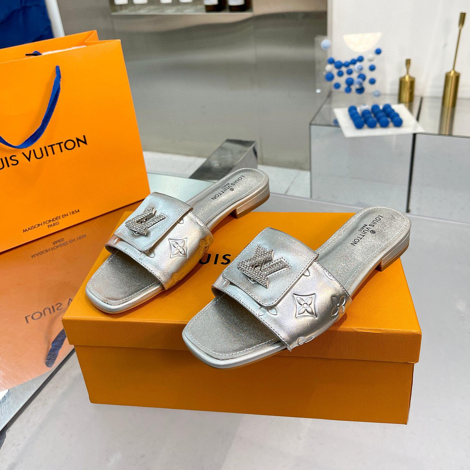 Louis Vuitton LV Comfortable Leather Flip-fFops  Slide Sandal