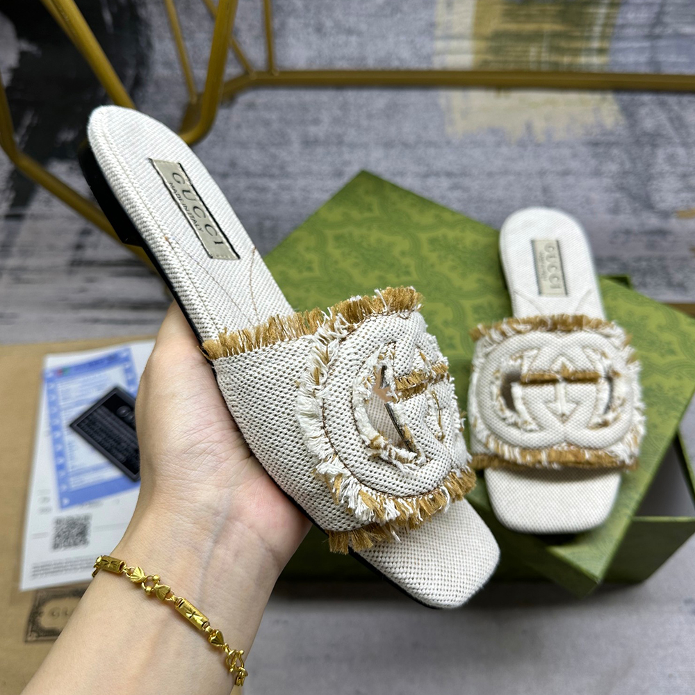 Gucci Knit  slippers