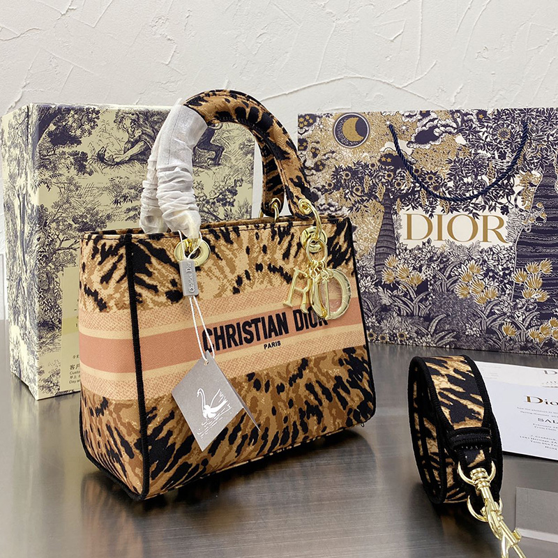 Dior The LADY D-LITE Bag