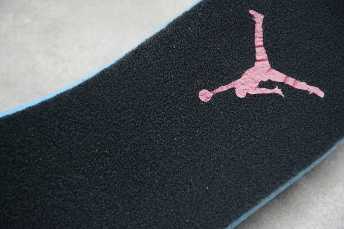 Air Jordan 1 MID bred toe 554724-066