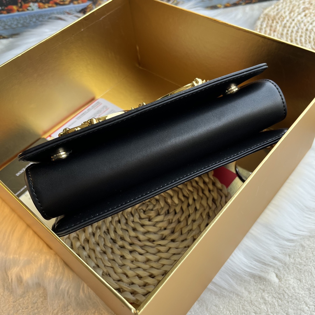 Dolce&Gabbana Small leather shoulder bag