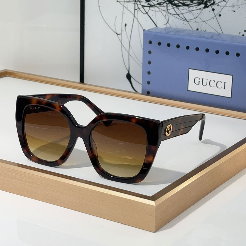 Gucci  Casual everything sunglasses