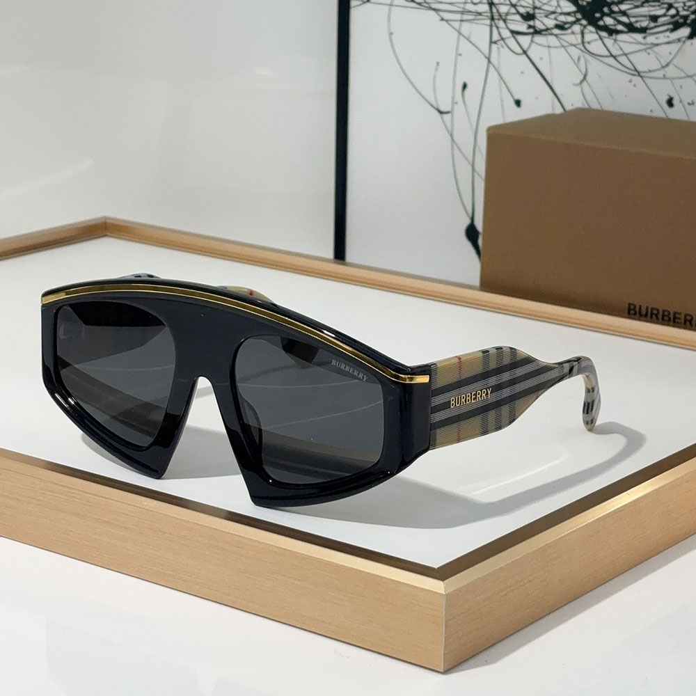 Buberry Framed Printed Cat-eye Sunglasses