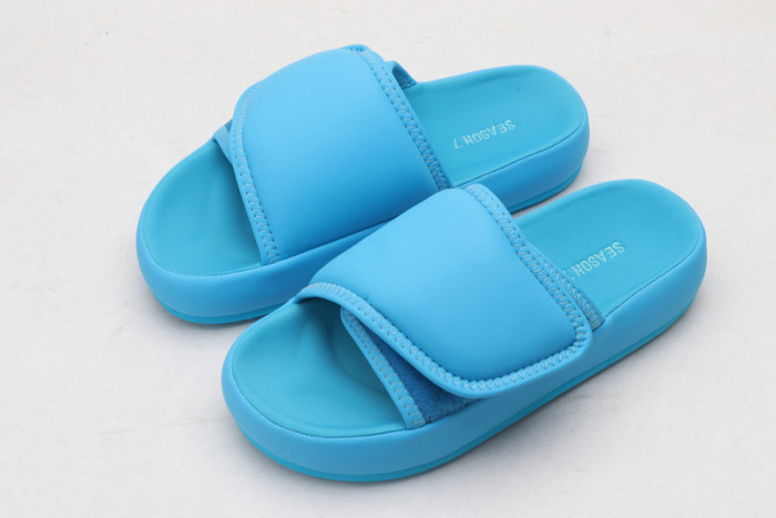 Yeezys Slide 7
