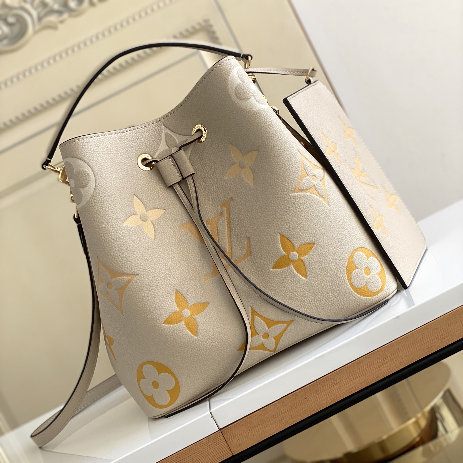 Louis Vuitton LV NéoNoé BB-Multiple collections