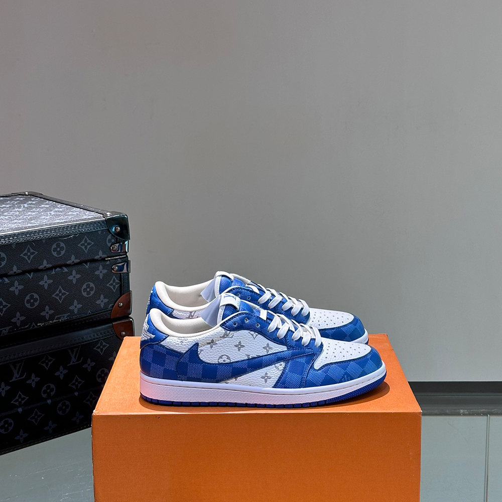 Louis Vuitton X Nike Air Jordan 1 Low X Louis Vuitton Sneakers