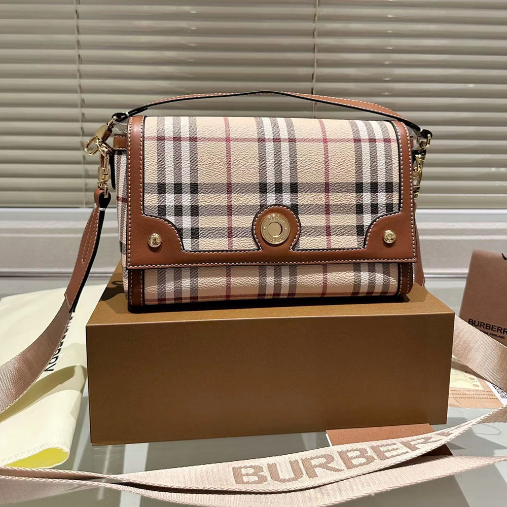 Burberry Flip Magnetic Buckle Bag