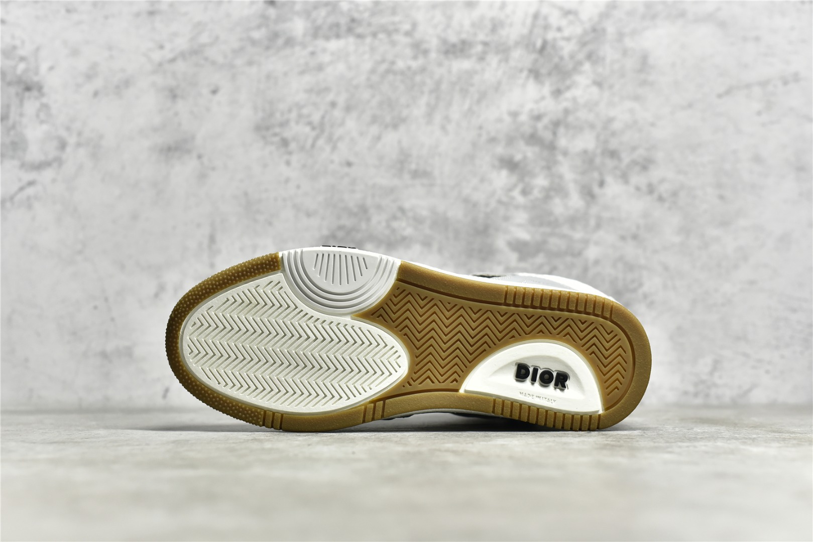 Dior B27 Sneakers High-Top Gray