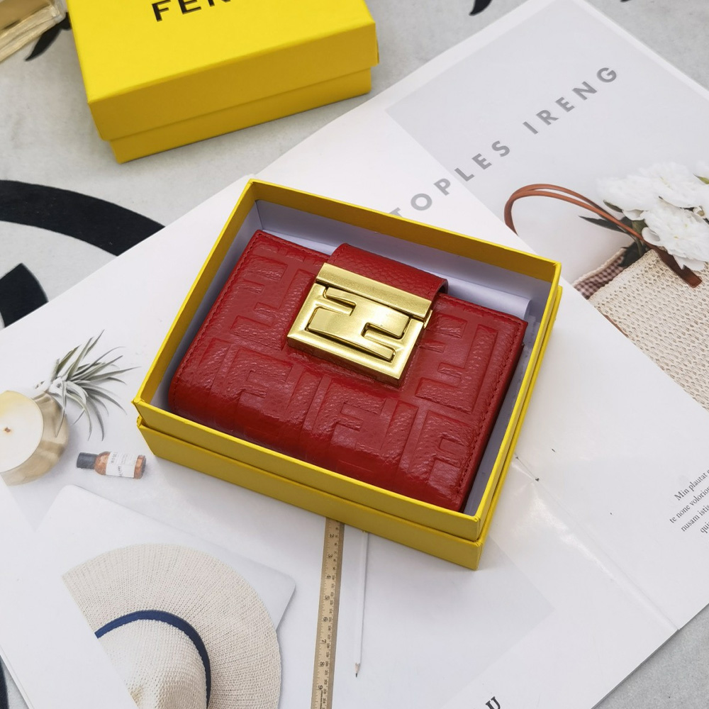 FENDI   leather Wallte