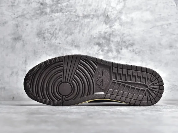 Travis Scott x Air Jordan 1 Low OG TS SP