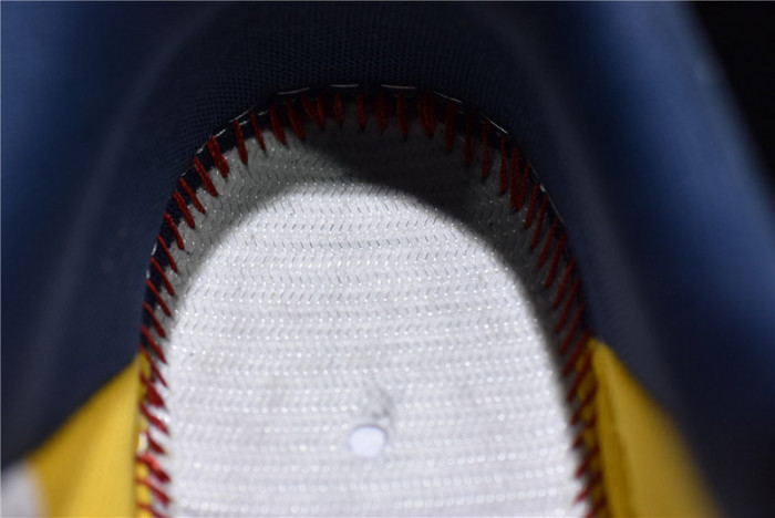 Nike Air Force 1 07 Lv8 AO2439-700