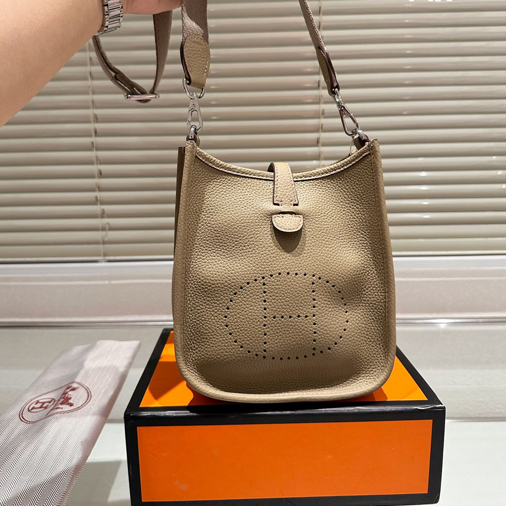 Hermes Evelyne Bag 18cm