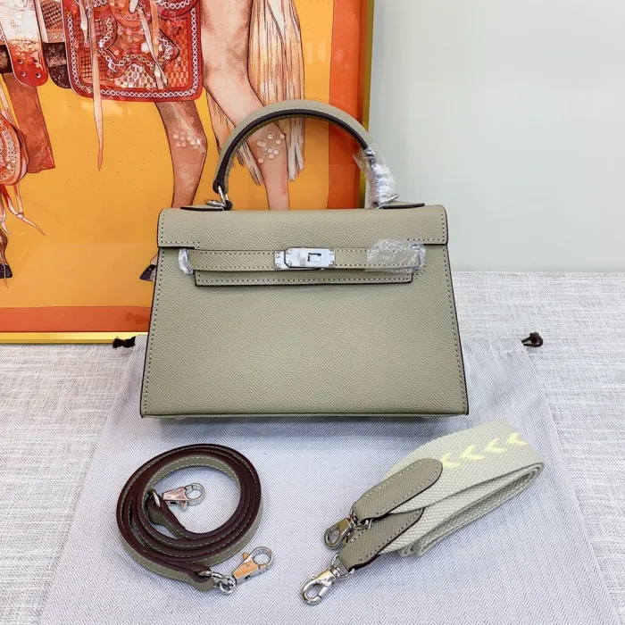 Hermès Kelly22 Handbag