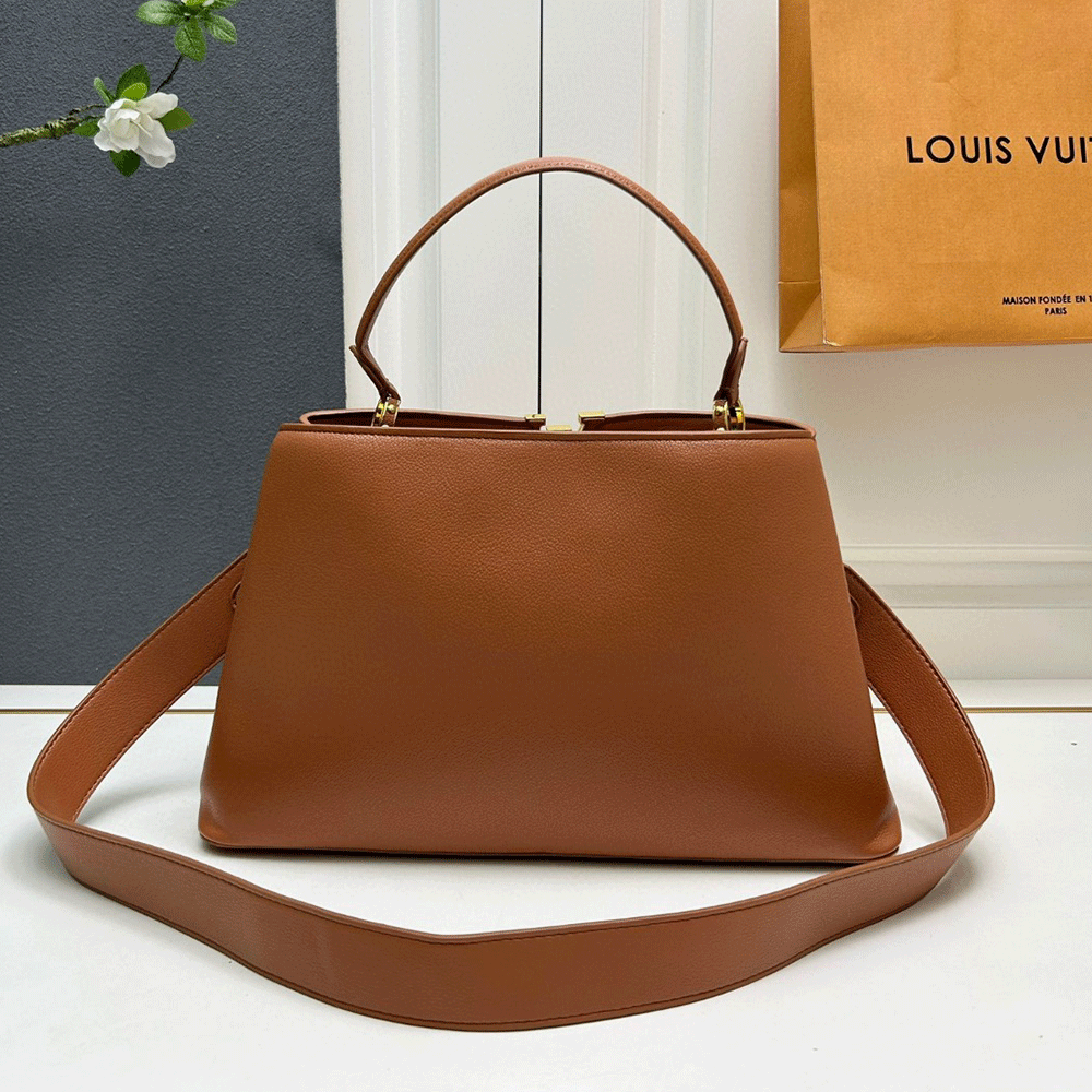 Louis Vuitton LV  CapucinesSouple Large Handbags