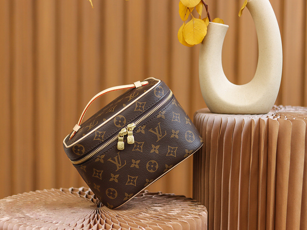 Louis Vuitton Nice Mini Toiletry Pouch M44495