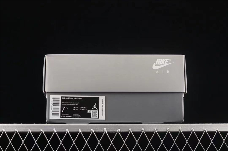 Air Jordan 11 Retro 'Cool Grey'