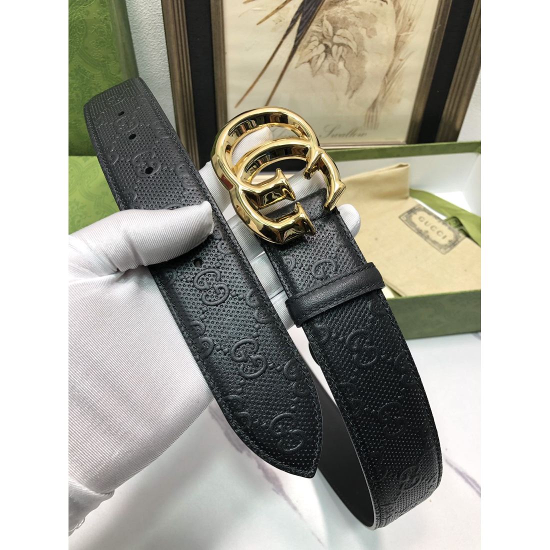 Gucci Embossed Lined Cowhide 35MM