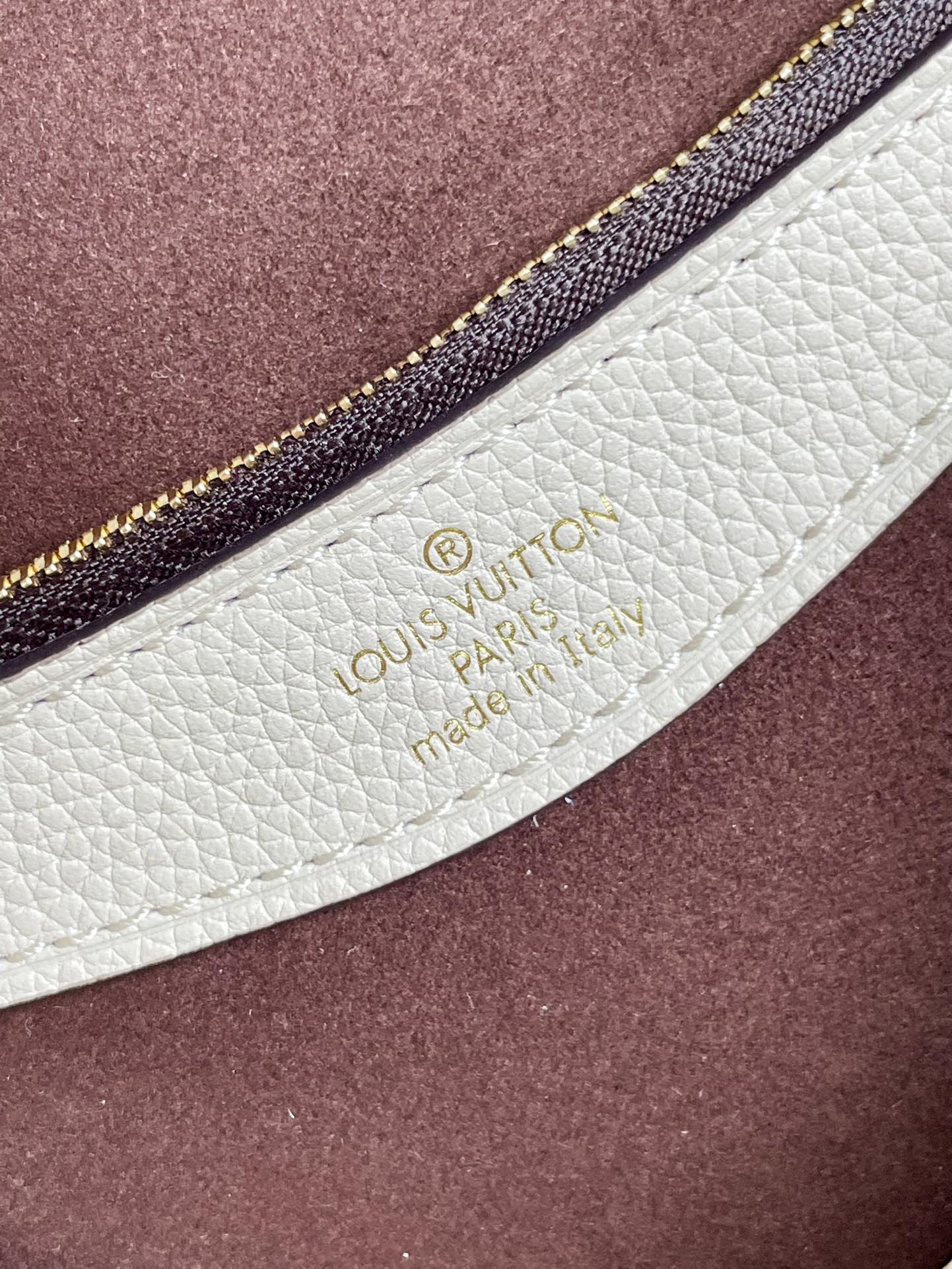 Louis Vuitton Diane M46388