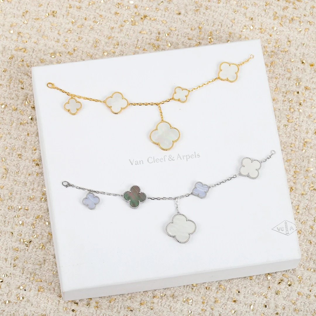 Van Cleef&Arpels VCA irregular alhambra Bracelet