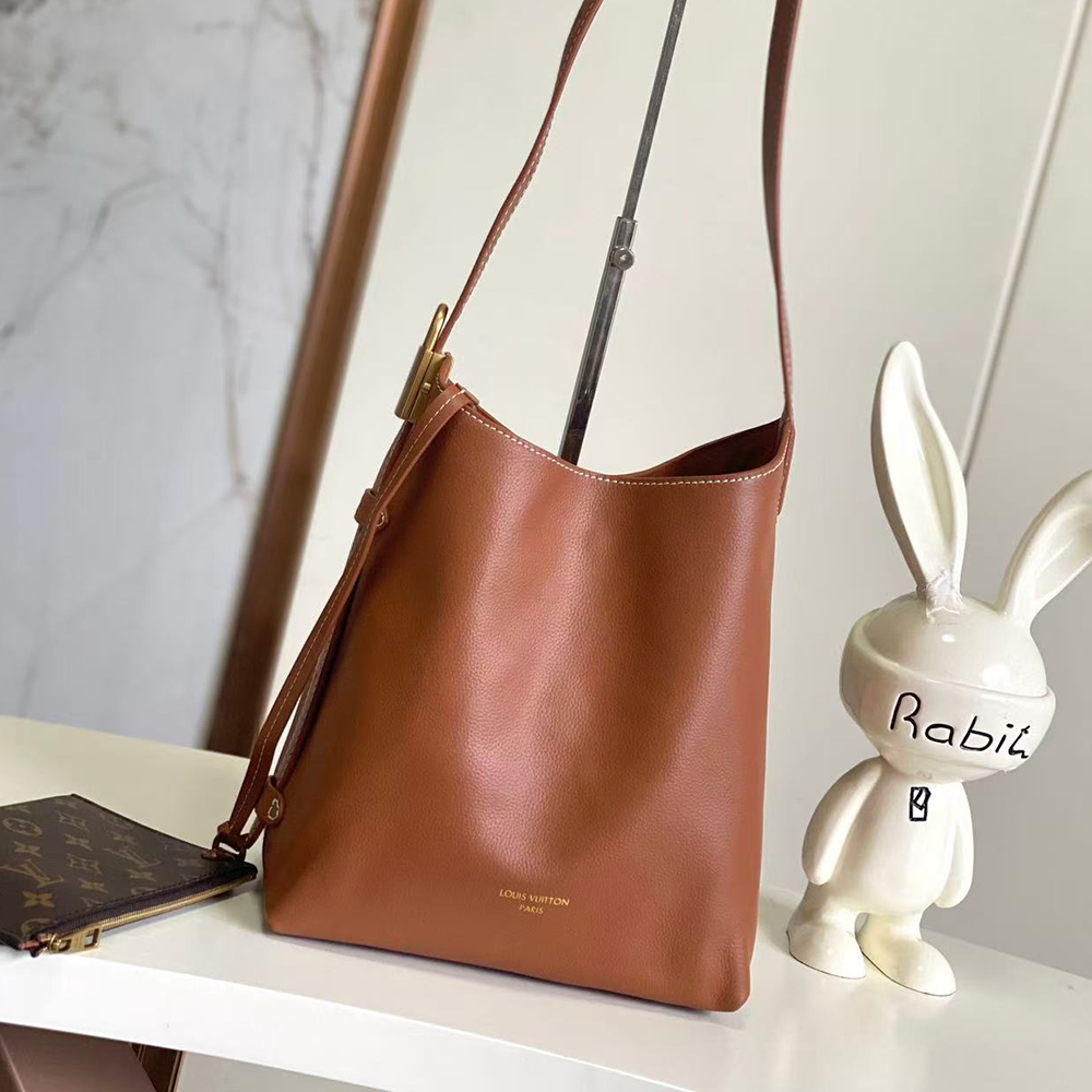 Louis Vuitton LV LOW KEY HOBO MEDIUM BAG