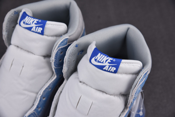 Air Jordan 1 High OG Hyper Royal 555088-402
