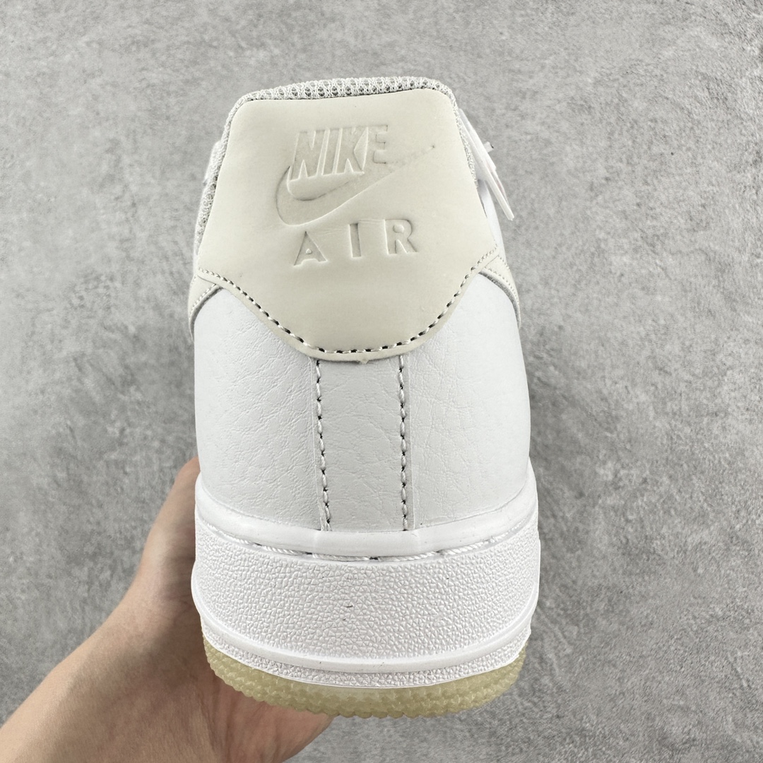 Nike Air Force 1  White Biege
