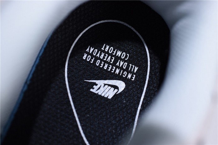 Nike Air Force 1 Low LX 