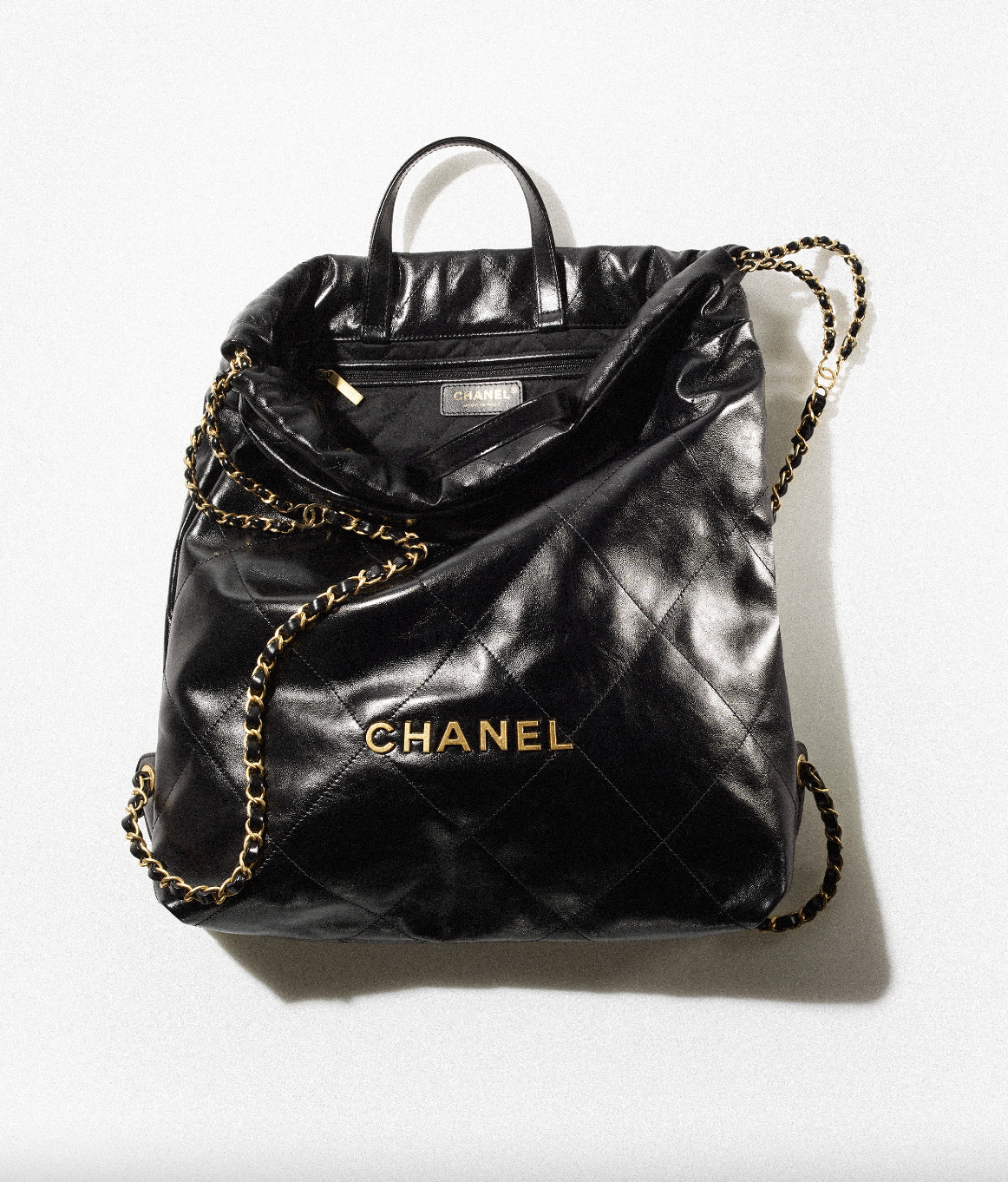CHANEL 22 BACKPACK Calfskin & Silver Metal Black
