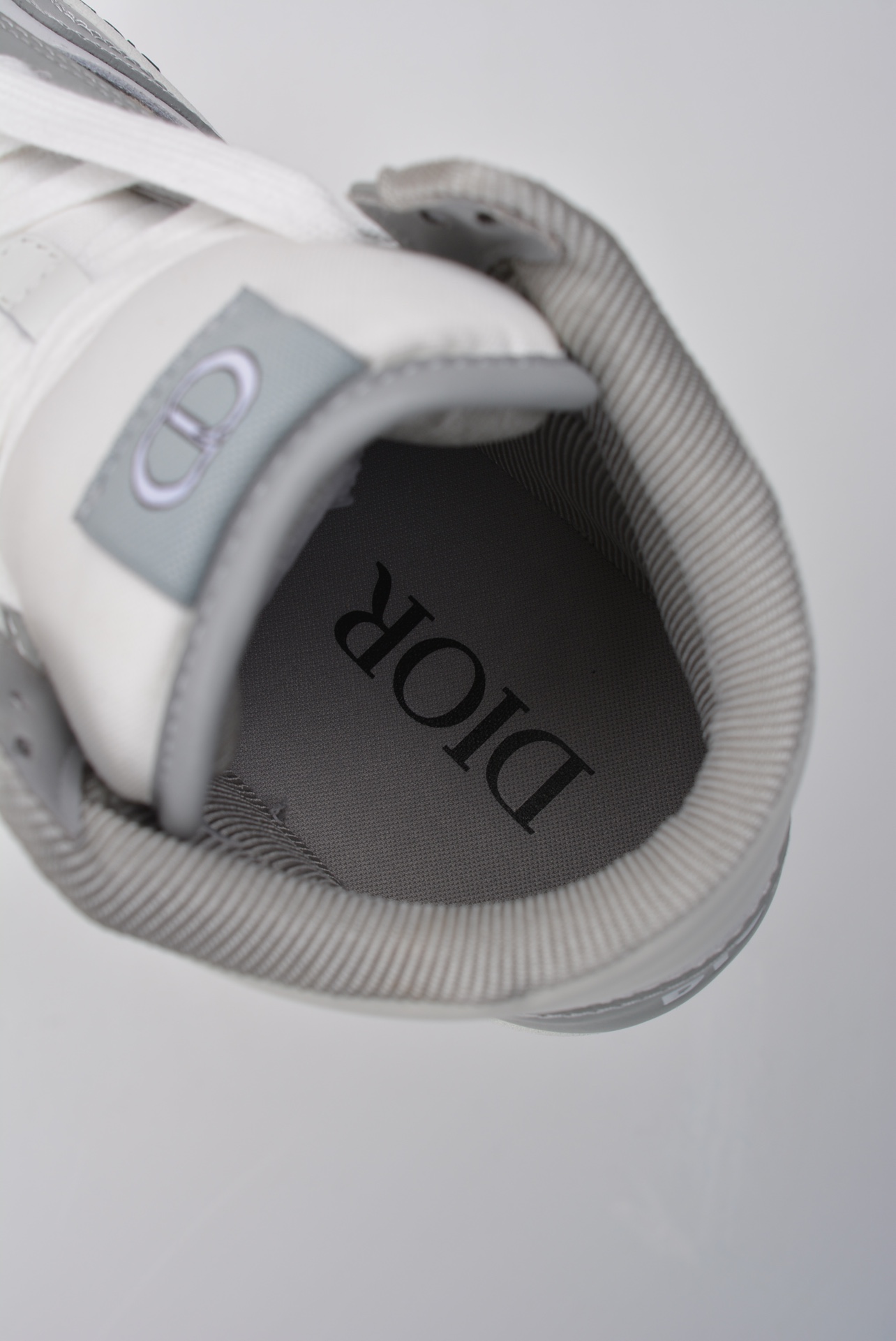 Dior B27 Sneakers High-Top Gray