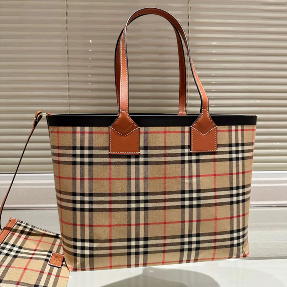 Burberry London Bag Medium