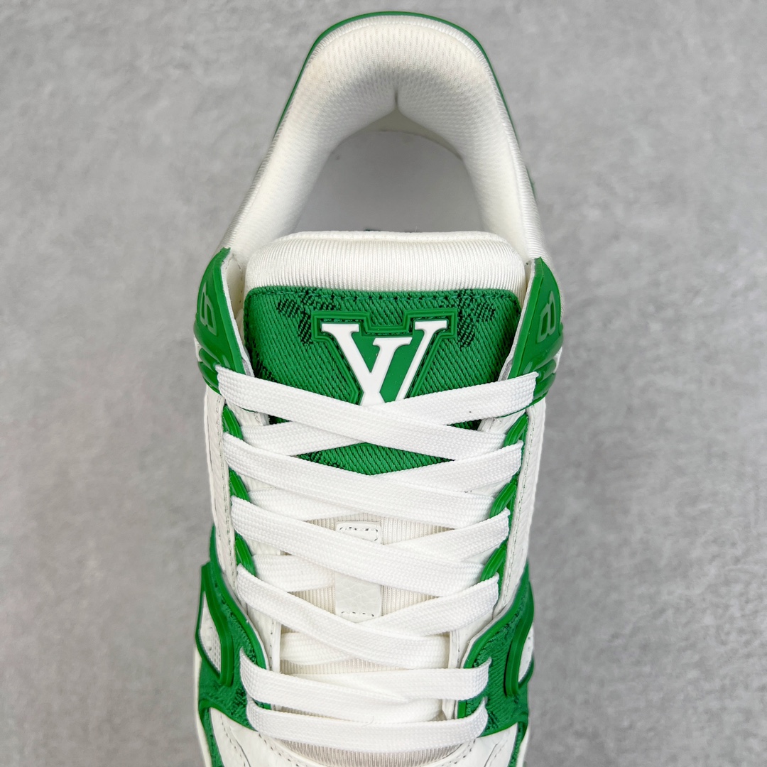 Louis Vuitton Sneakers green