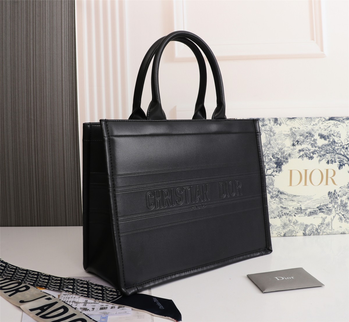 Dior Book Tote Medium Black Calfskin M1265ZTQT_M911