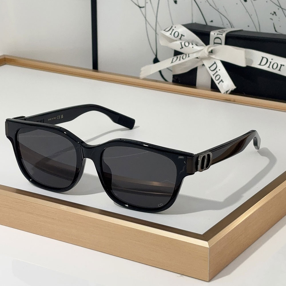 Dior  Mirror leg Logo identification Acetate fibre  sunglasses