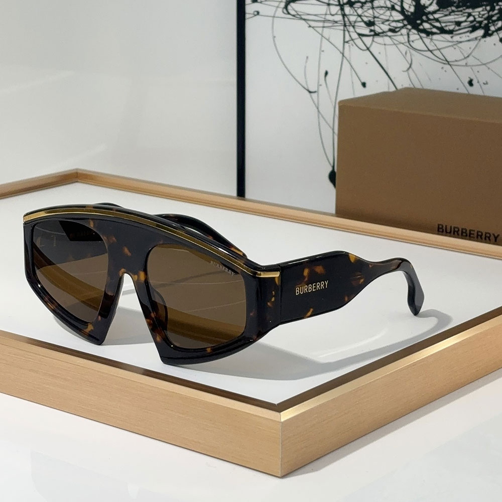 Buberry Framed Printed Cat-eye Sunglasses