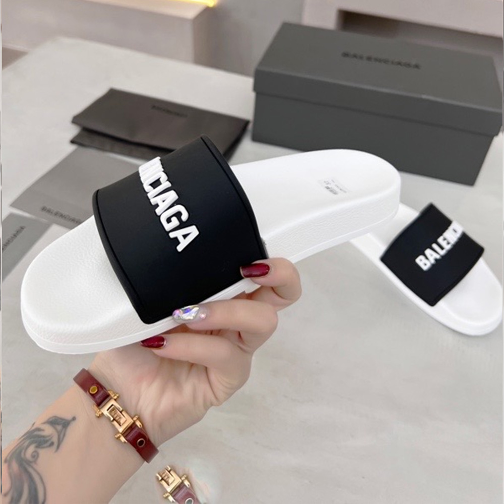 Balenciaga  Fashionable Flat Sandals Slide Sandal
