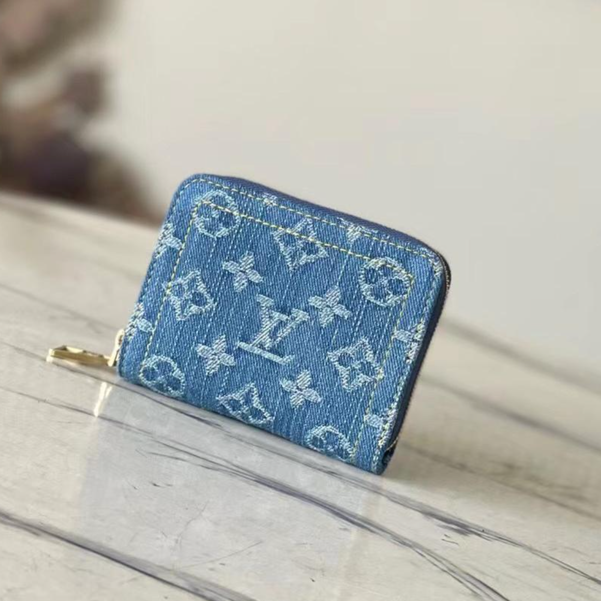 Louis Vuitton LV Zippy Coin Purse M82957