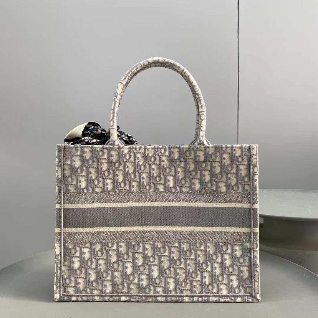 Dior Book Tote Medium Gray Dior Oblique Embroidery M1296ZRIW_M932