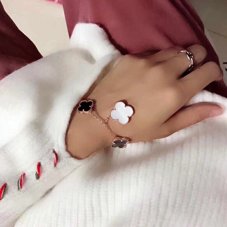 Van Cleef&Arpels VCA irregular alhambra Bracelet